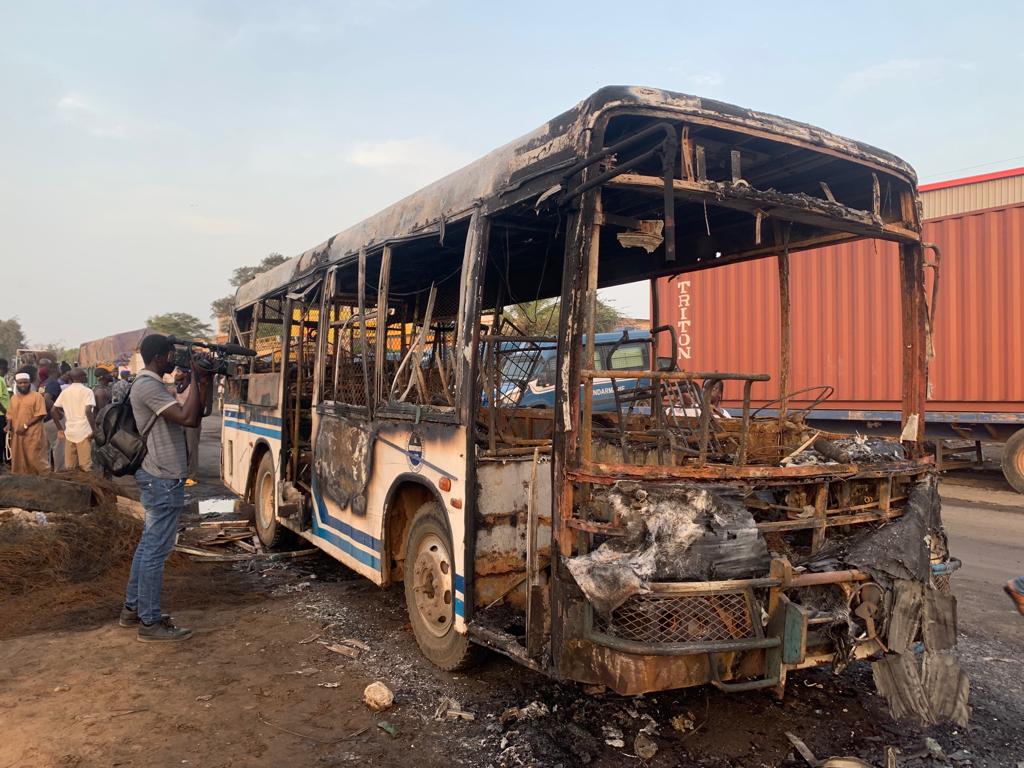 Attaque du bus au cocktail Molotov : un 5e suspect tombe 1 busssss