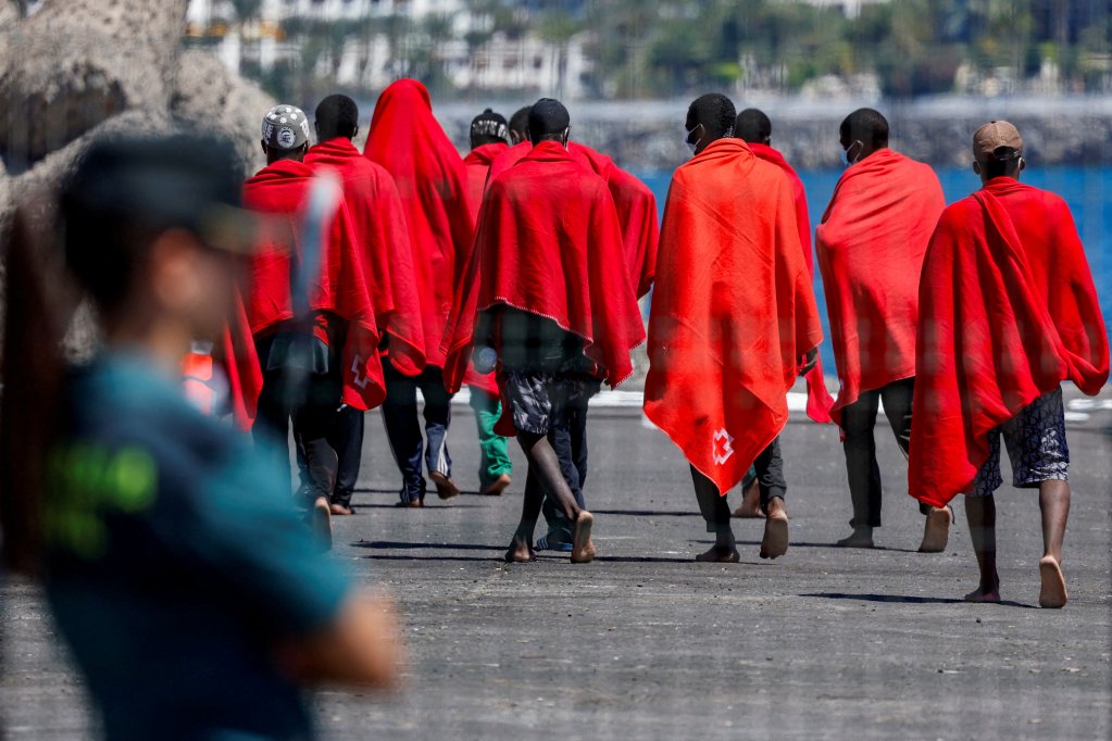 Un enseignant détourne les 32 millions FCFA de jeunes candidat à l'émigration 1 migrantsss