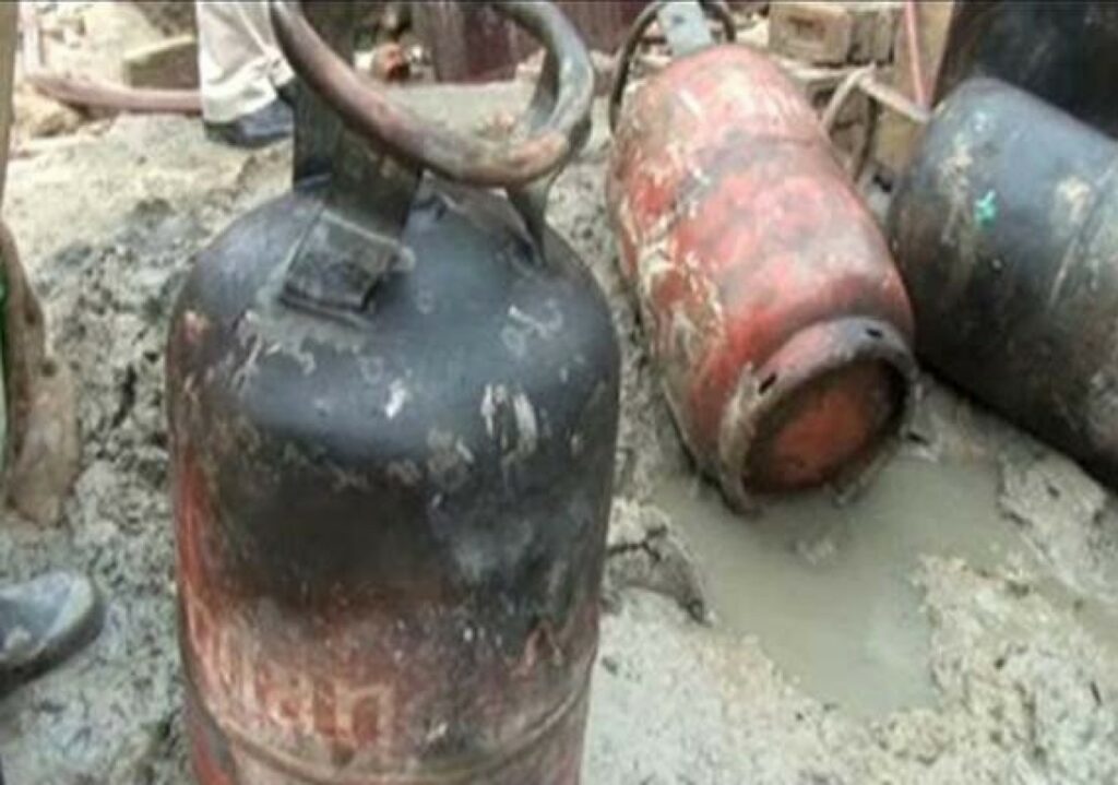Derklé : Une bonbonne de gaz explose et fait deux (02) morts et plusieurs blessés