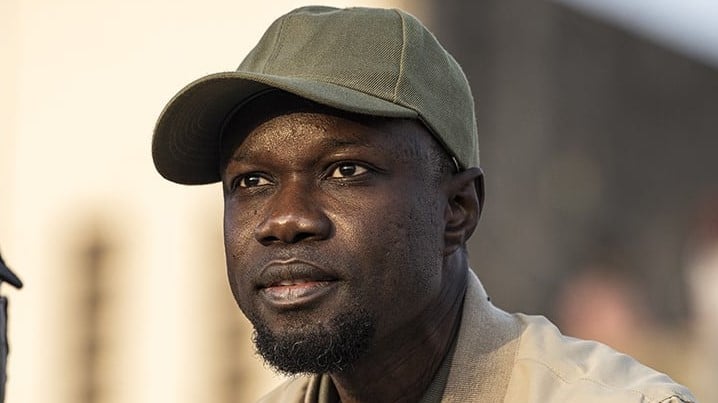 Projet de loi d’amnistie : Sonko toujours pas sorti du salon 1 sonkooo