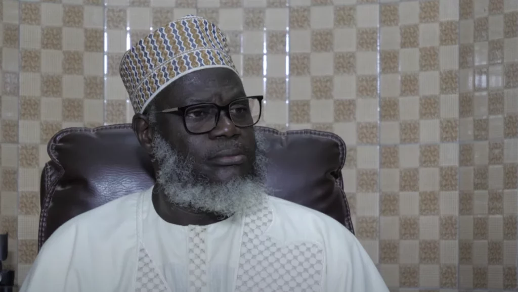 Urgent! Justice: Le procès de Oustaz Oumar Sall renvoyé jusqu’au 8 décembre 2023 1 Urgent! Aprés avoir accordé le pardon à Oustaz Oumar Sall