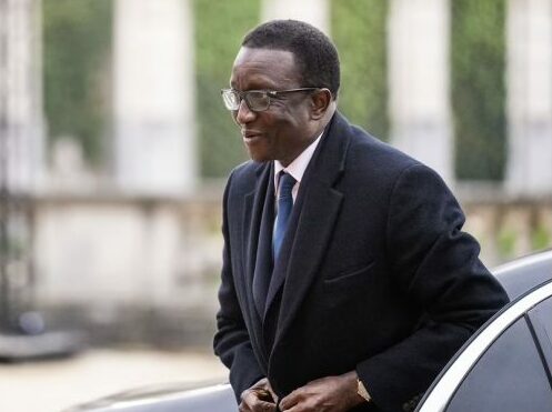 Congrès d’investiture d’Amadou Ba : L’APR confrontée à des défis internes au moment où le PS et l’AFP en avant-plan 1 Séminaire intergouvernemental franco-sénégalais : Amadou Ba est « déjà » arrivé à Paris
