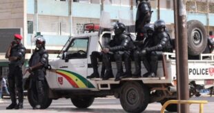 dakar quadrille par la police 750x430 1