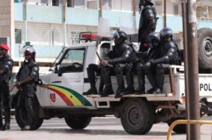 dakar quadrille par la police 750x430 1