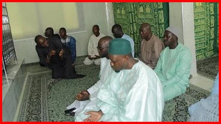 Fête de Korité : Ousmane SONKO a effectué la prière à la mosquée de la Cité "Keur Gorgui" 1 image