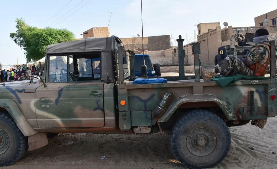L'armée démantèle un site d’orpaillage clandestin 1 mali armee 905x551 1