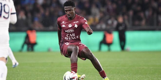 1200 L metz lamine camara rejette une offre xxl darabie saoudite