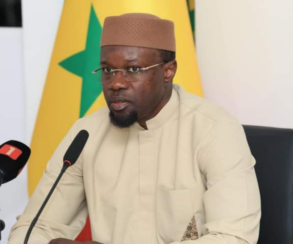 Émigration Clandestine: Ousmane Sonko fait une demande à la Jeunesse : « Votre solution ne se trouve pas dans les pirogues…L’avenir du monde est en Afrique… » 1 Tensions entre militants Pastef et l'executif: Des analystes politique décortiquent la sortie d’Ousmane Sonko