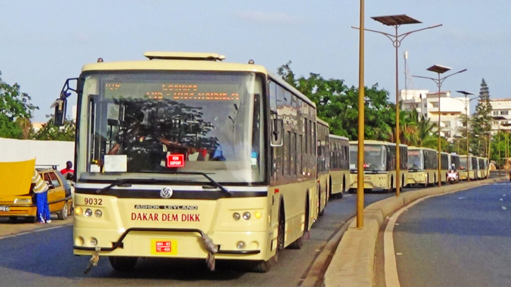 Le voleur dans les bus tombe (enfin) 1 bus dakardemdikk cetud 2