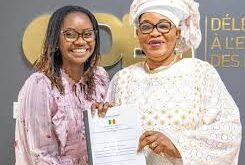 Employabilité: Formés à la sécurité routière, à la gestion et au civisme; la DER livre 37 taxis à des jeunes