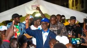 OUROSSOGUI: Thierno Alassane Sall « obligé » à céder le passage à Sonko