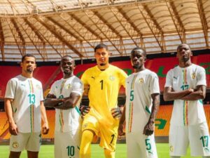 Équipe Nationale : Le nouveau design des maillots des Lions officiellement dévoilé par la FSF 2 51f8e11c b95e 465b 84b3 329684958667 768x576 1