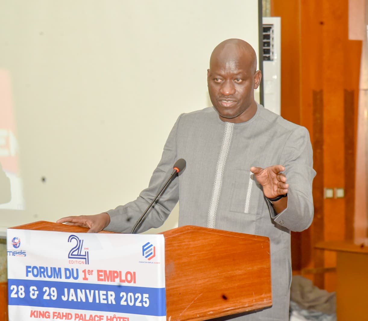 Politique nationale de l'emploi : La bonne nouvelle annoncée par le ministre Abass Fall 3 WhatsApp Image 2025 01 28 at 20.08.50 3