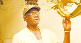 artiste peintre 900x601 1 1