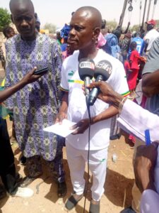 Mboula : Journée de nettoiement et de désinfection du puits , les populations se mobilisent et réclament l'eau potable. 2 WhatsApp Image 2025 04 02 at 16.20.34