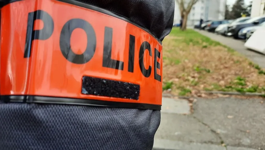 Police : Me Bamba Cissé coupe des têtes après la crise à l'UCAD 1 policeeeee