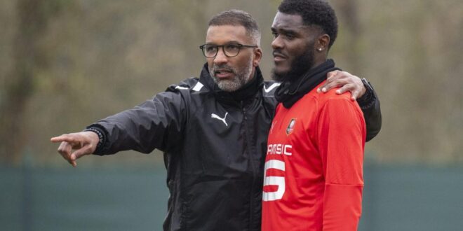 brassier 67b70f021cf1e