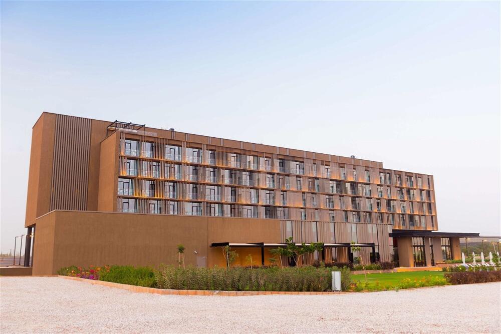 Radisson Diamniadio : Les Lions au cœur d’un bras de fer sur fond de soupçons... 1 radisson hotel dakar diamniadio exterior 1284fc8b