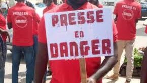 Edito commun du Fdlp : La presse se dresse contre le monstre 5 presse