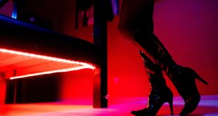 63d2b18357a9f dpaphotossix110645