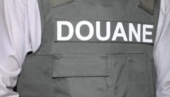 douanier dos