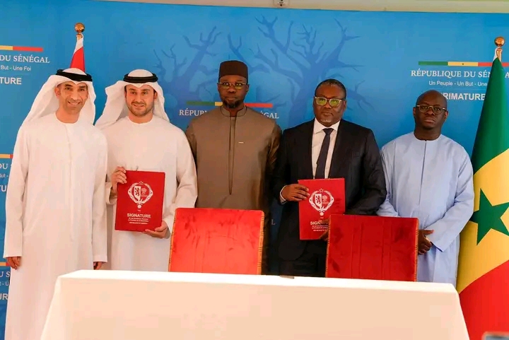 Sénégal - Émirats Arabes Unis : 10 mémorandums d'entente signés pour renforcer la coopération entre les deux pays 1 1765404205406