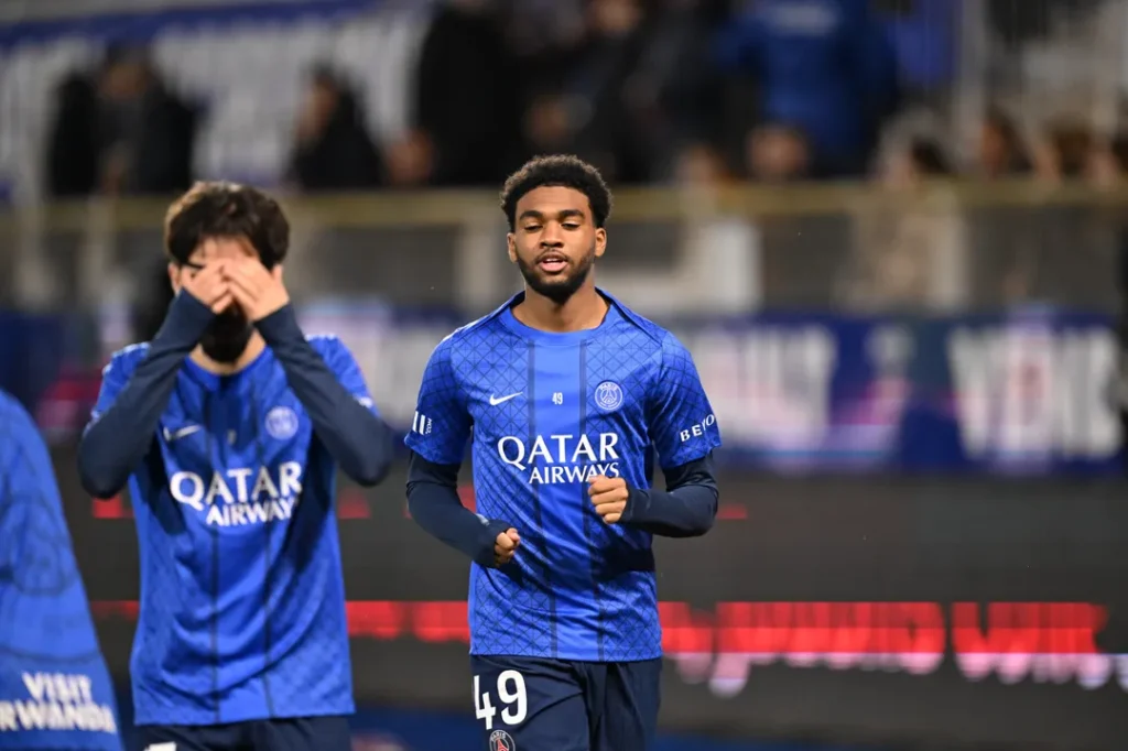 Le PSG attaqué pour Ibrahima Mbaye 1 iconsport 283183 0015 69778bfe9c75b