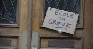 1444x920 illustrations ecole en greve strasbourg le 18 11 2008