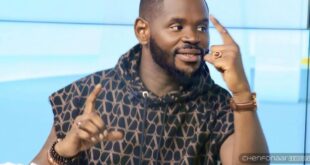 Pape Cheikh Diallo reagit Ni avec Clara ni ami avec Racky Aidara. thumbnail