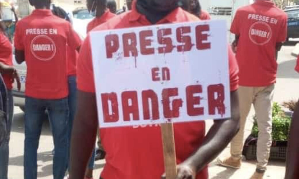 GO : Presse : La grande saignée a commencé 1 56016253 41790689