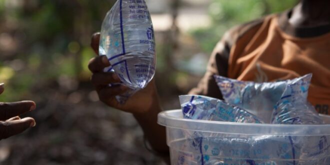 Polémique sur l’eau en sachet : le CAES parle de désinformation et promet de saisir la justice 1 97314013 67789108