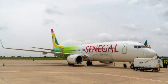 Le ministre des Transports réceptionne un nouveau Boeing 737-800 Gorée 1 nouveau Boeing Air Senegal e1788811752928 1200x590.jpg